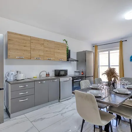 New To The Market - Rare Find, 5 Bedroom With Valley View In Swieqi By Sf Homes *