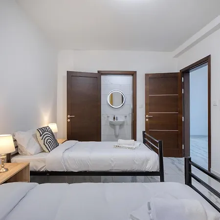 New To The Market - Rare Find, 5 Bedroom With Valley View In Swieqi By Sf Homes *