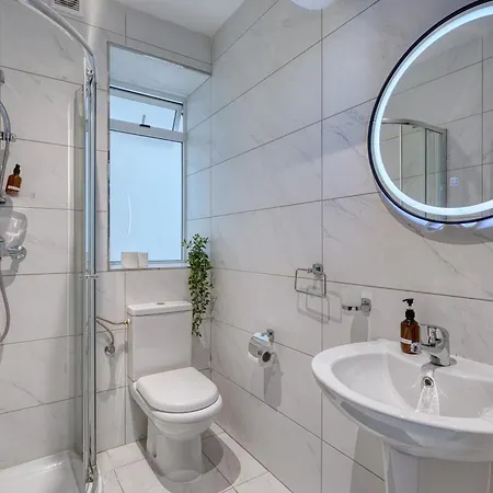 Spacious 5br In Swieqi By Sf Homes B